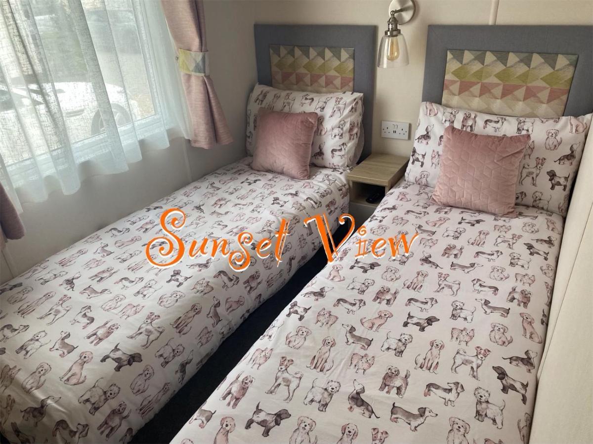 Tattershall Lakes Sunset View Caravan Lakeside, Hot Tub, Garden, Private Fishing Peg & Wifi Ngoại thất bức ảnh