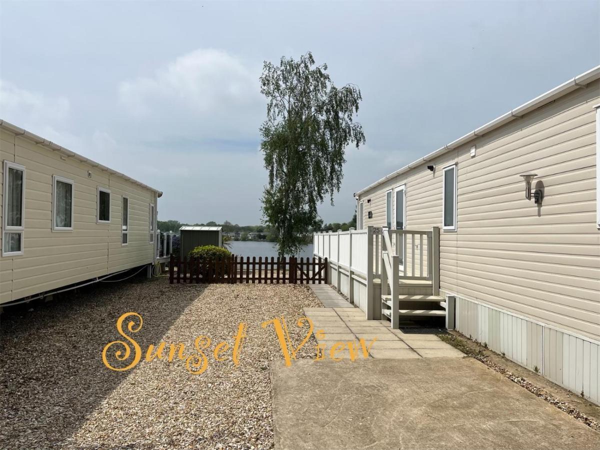 Tattershall Lakes Sunset View Caravan Lakeside, Hot Tub, Garden, Private Fishing Peg & Wifi Ngoại thất bức ảnh