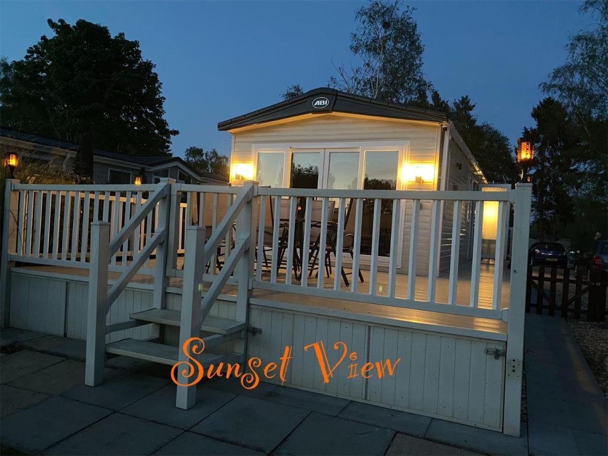 Tattershall Lakes Sunset View Caravan Lakeside, Hot Tub, Garden, Private Fishing Peg & Wifi Ngoại thất bức ảnh