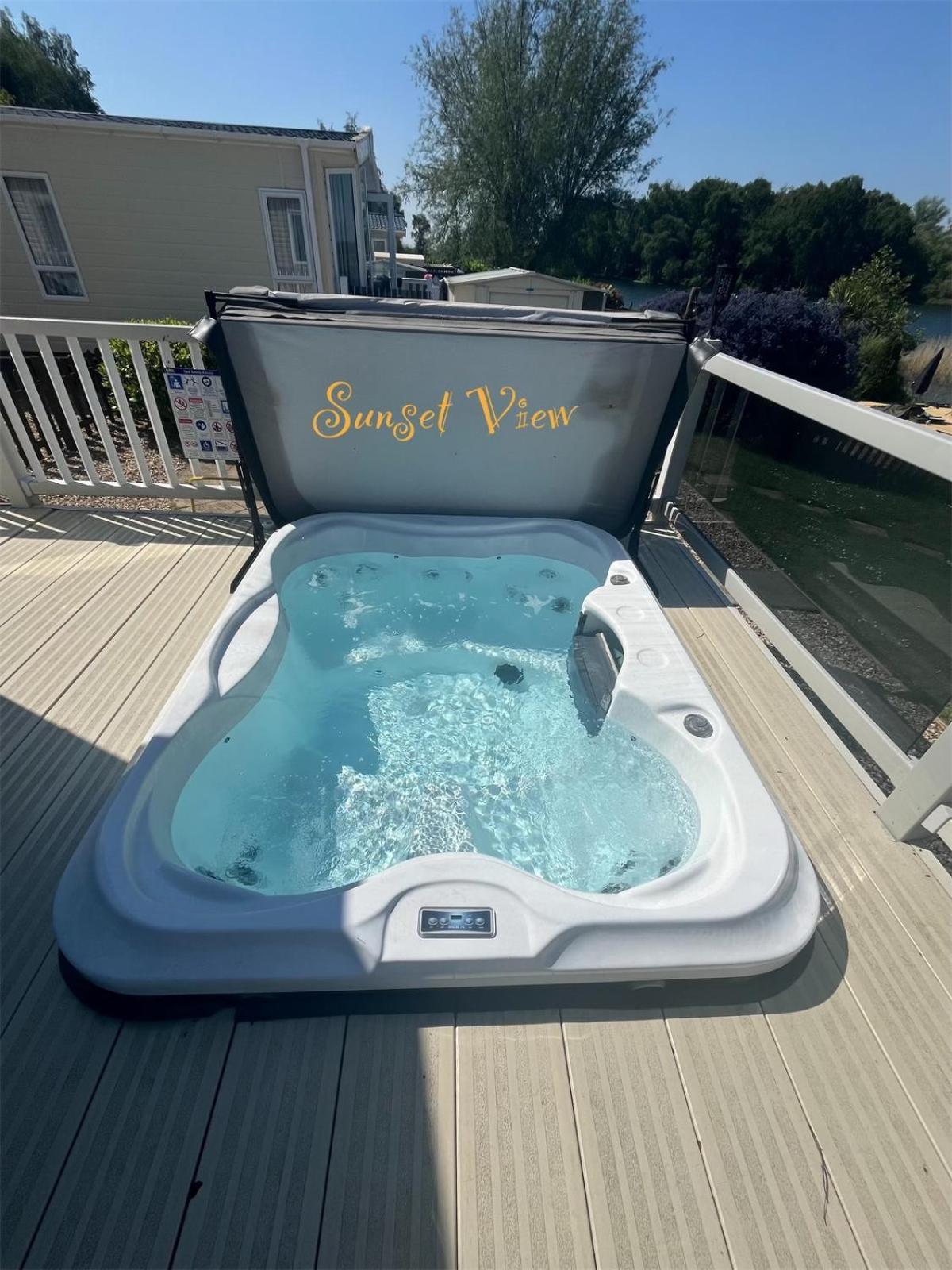 Tattershall Lakes Sunset View Caravan Lakeside, Hot Tub, Garden, Private Fishing Peg & Wifi Ngoại thất bức ảnh