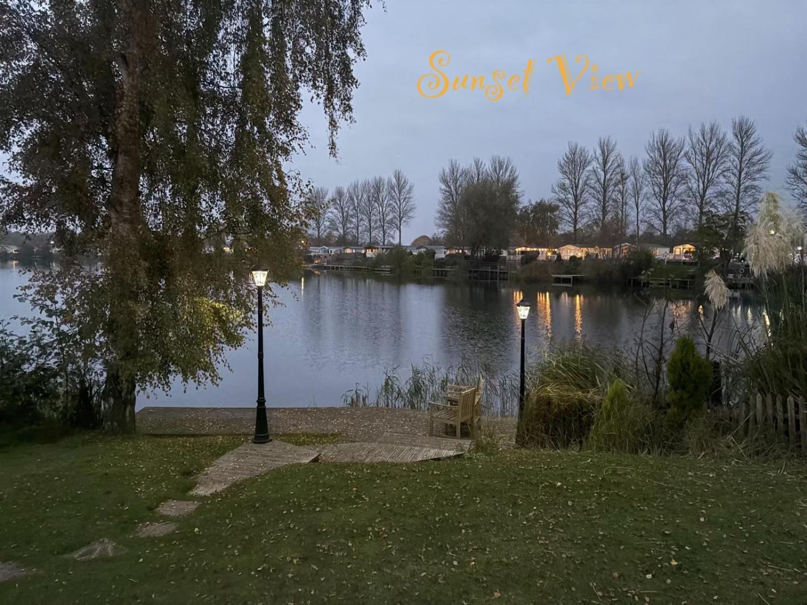Tattershall Lakes Sunset View Caravan Lakeside, Hot Tub, Garden, Private Fishing Peg & Wifi Ngoại thất bức ảnh