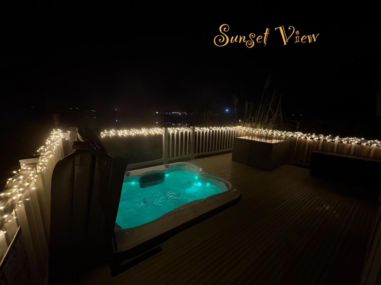 Tattershall Lakes Sunset View Caravan Lakeside, Hot Tub, Garden, Private Fishing Peg & Wifi Ngoại thất bức ảnh