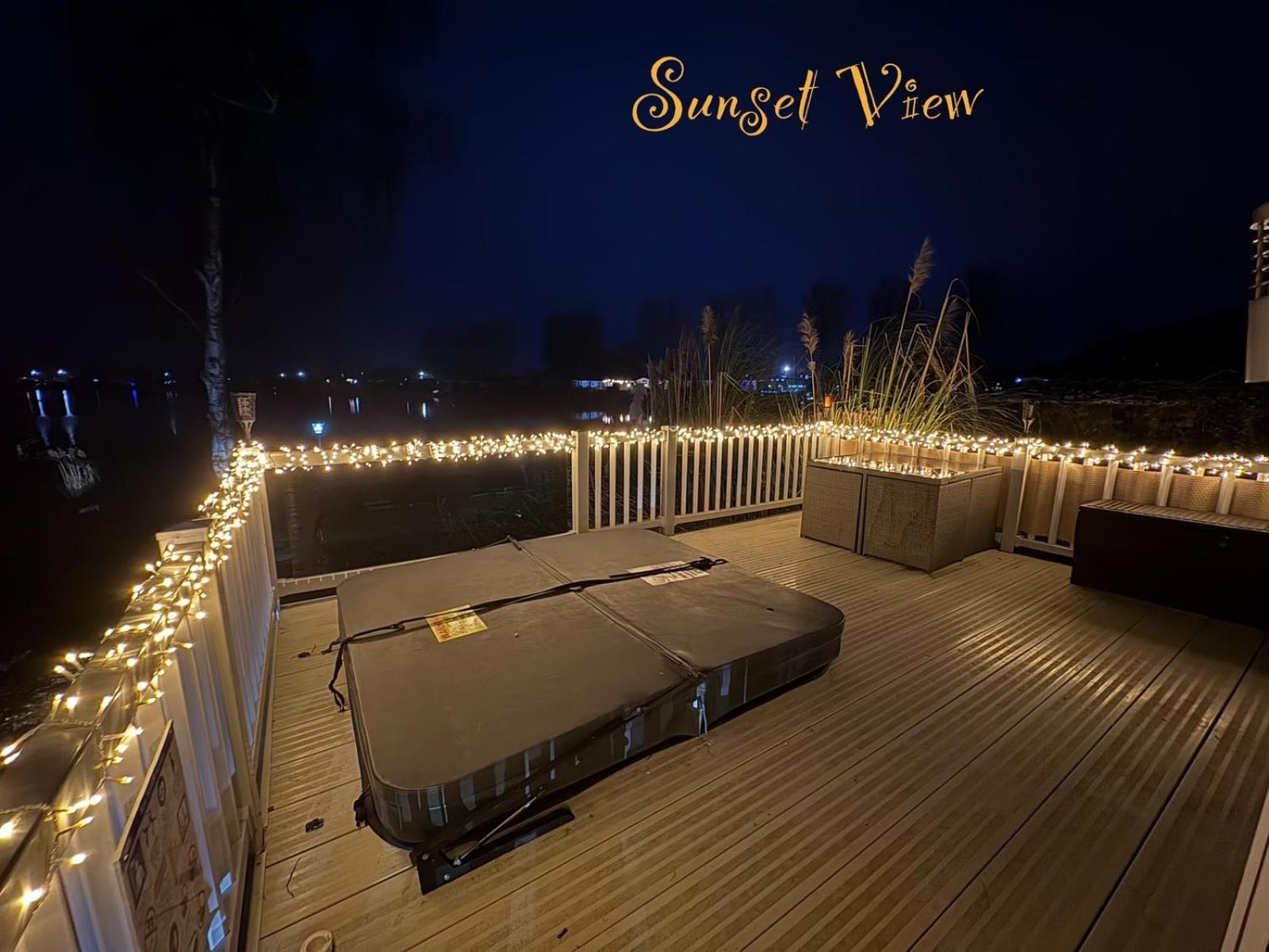 Tattershall Lakes Sunset View Caravan Lakeside, Hot Tub, Garden, Private Fishing Peg & Wifi Ngoại thất bức ảnh