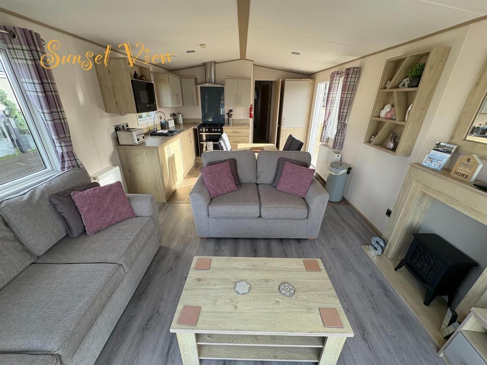 Tattershall Lakes Sunset View Caravan Lakeside, Hot Tub, Garden, Private Fishing Peg & Wifi Ngoại thất bức ảnh
