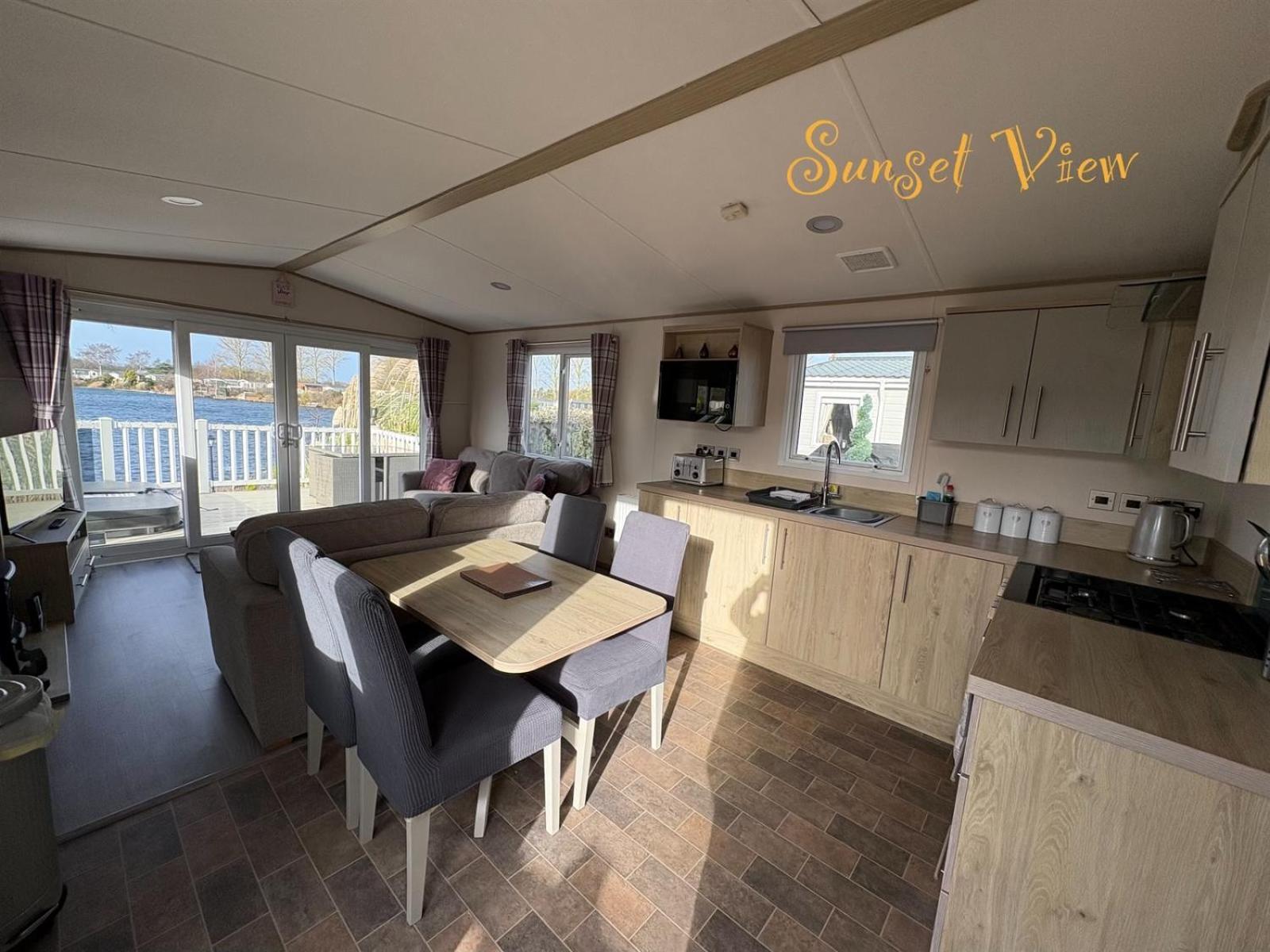 Tattershall Lakes Sunset View Caravan Lakeside, Hot Tub, Garden, Private Fishing Peg & Wifi Ngoại thất bức ảnh